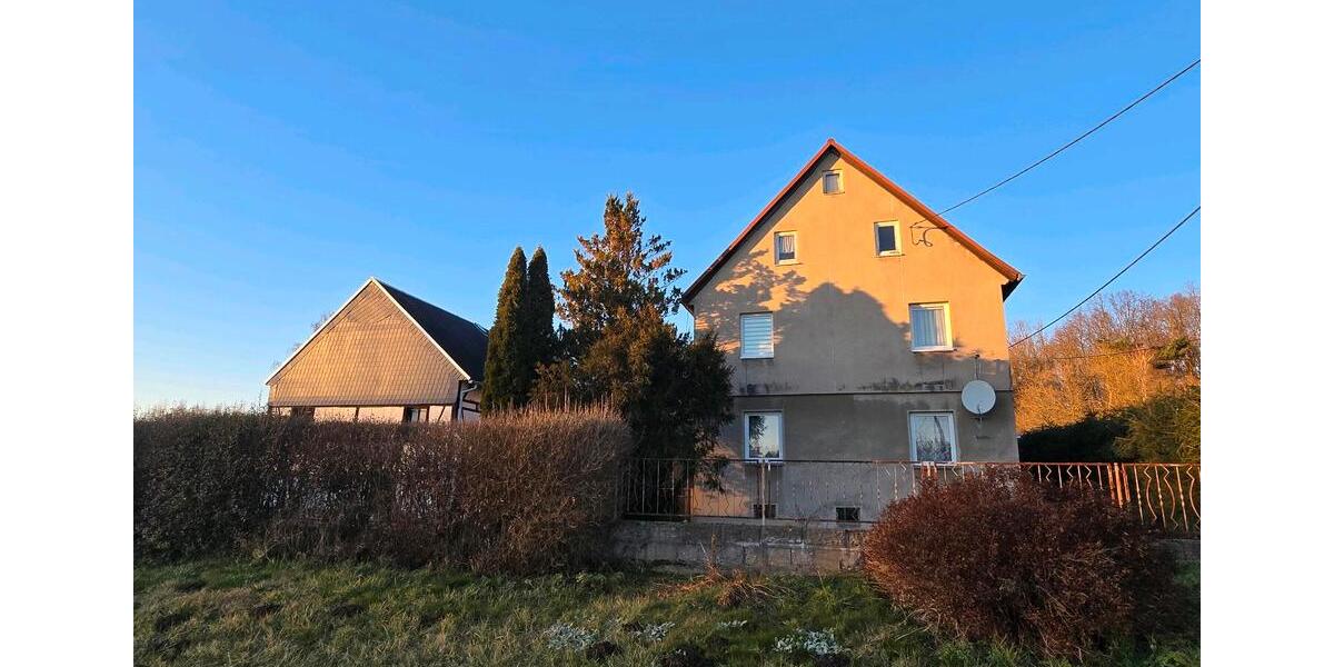 Einfamilienhaus mit grossem Grundstück, Nebengelass 7 zimmer