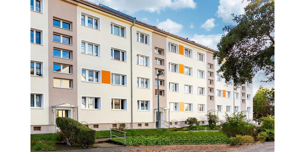 3-Raumwohnung mit Wanne und Balkon zimmer