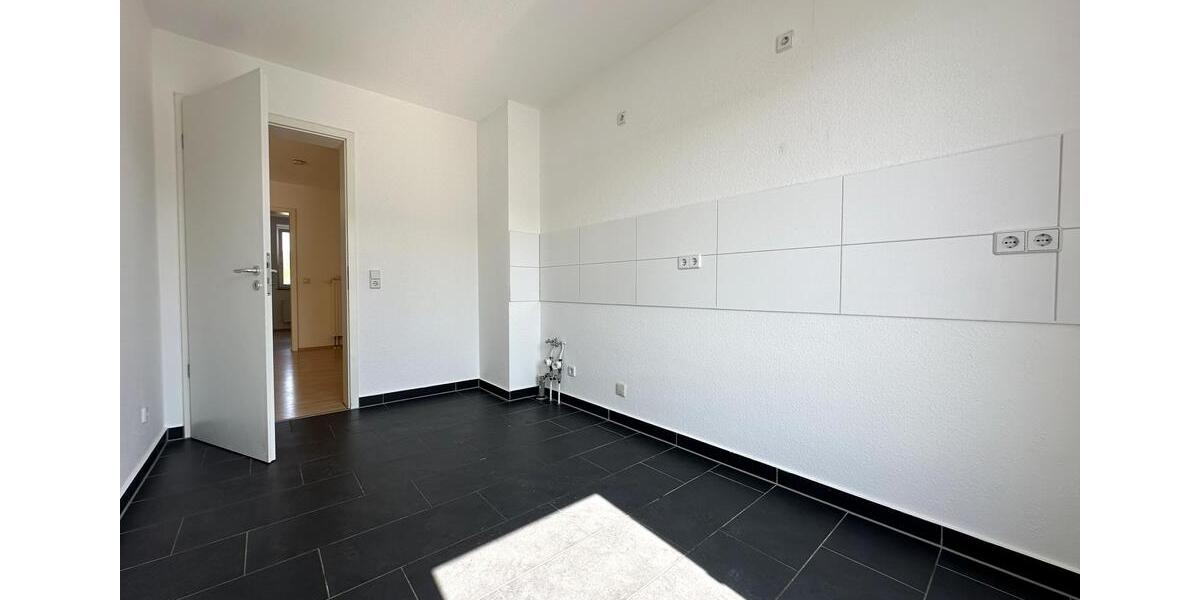 Dachgeschoßwohnung Chemnitz Altendorf - 3 Zimmer, 89 m&sup2;, 619&euro; | Angebot:26180426