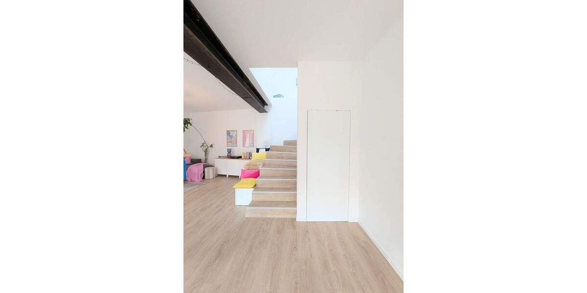 Exklusive Familienoase in naturnaher Lage - neuwertiges Wohnen auf höchstem Niveau 7 zimmer