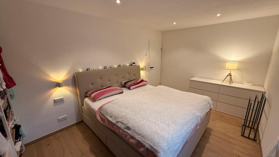 Etagenwohnung Oelsnitz (Erzgebirge) - 3 Zimmer, 68 m&sup2;, 165.000&euro; | Angebot:24370434