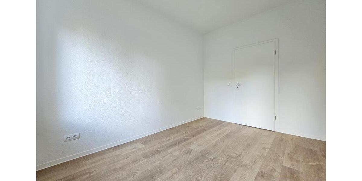 Etagenwohnung Chemnitz Ebersdorf - 5 Zimmer, 108 m&sup2;, 540&euro; | Angebot:25806304