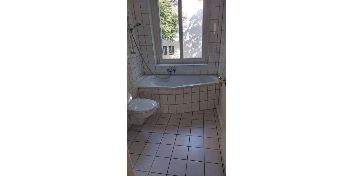 Etagenwohnung Chemnitz Lutherviertel - 2 Zimmer, 51 m&sup2;, 295&euro; | Angebot:26305846