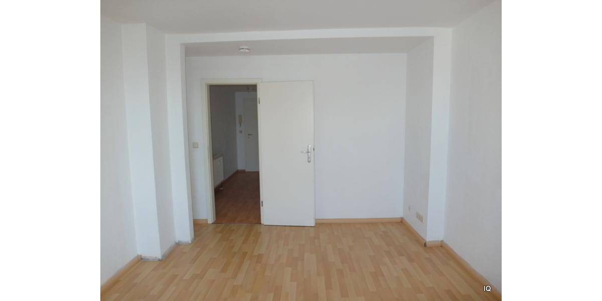 Etagenwohnung Limbach-Oberfrohna Oberfrohna - 3 Zimmer, 72 m&sup2;, 360&euro; | Angebot:26276279