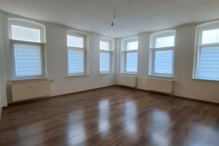 Wohnung Hohenstein-Ernstthal Ernstthal - 2 Zimmer, 68 m&sup2;, 60.000&euro; | Angebot:26728587