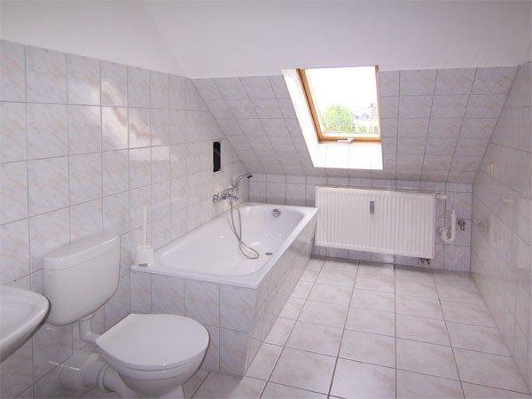 Dachgeschoßwohnung Chemnitz Kapellenberg - 3 Zimmer, 73 m&sup2;, 360&euro; | Angebot:26382771