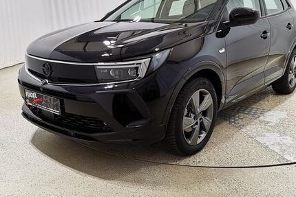 Opel Grandland (X) 15.950 km 22.669 &euro; Chemnitz - Mittelbach 09224