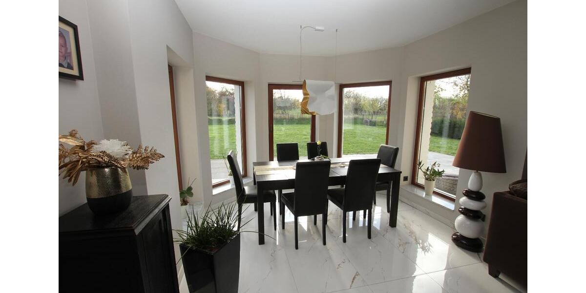 Einfamilienhaus Niederwiesa - 6 Zimmer, 250 m&sup2;, 550.000&euro; | Angebot:26429133