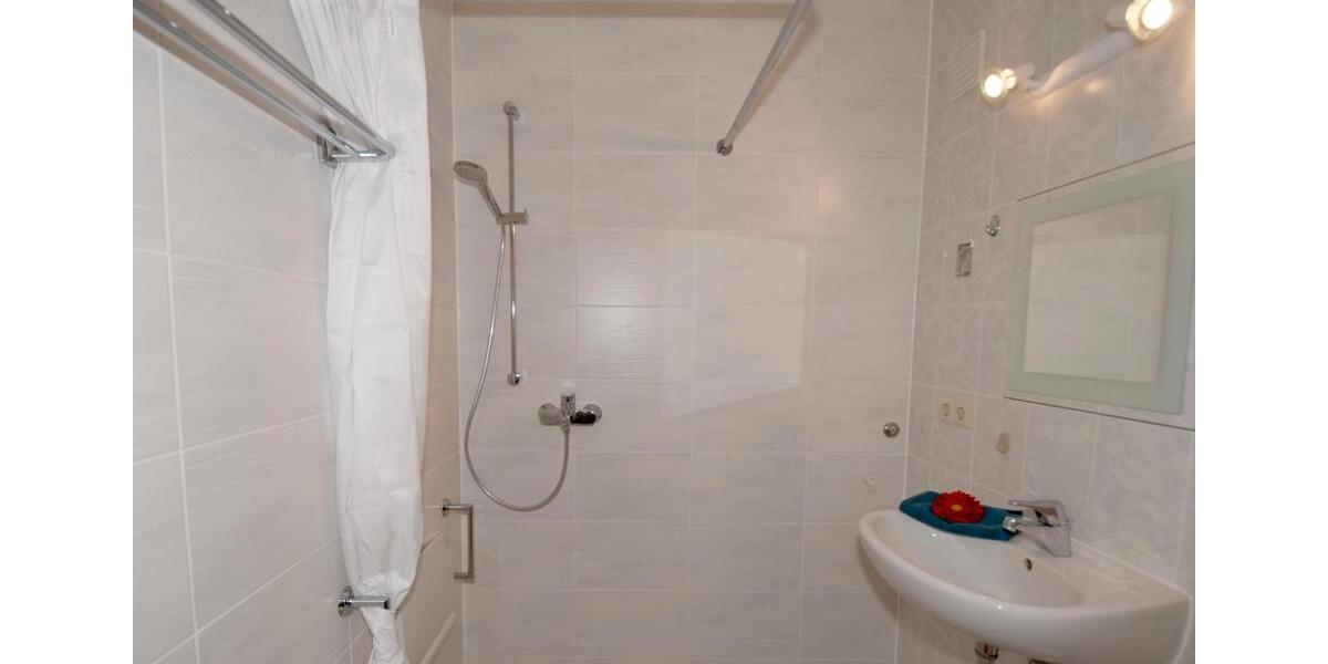 Etagenwohnung Hohenstein-Ernstthal Ernstthal - 1 Zimmer, 37 m&sup2;, 252&euro; | Angebot:26364566