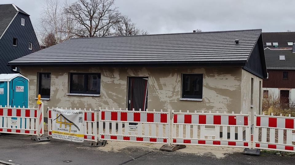 Bungalow zur Miete - NEU - Erstbezug in 09366 Stollberg 3 zimmer