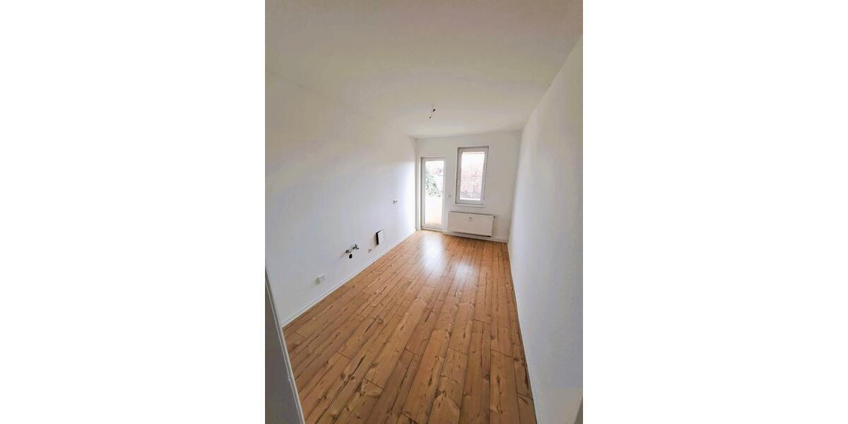 Dachgeschoßwohnung Chemnitz Hilbersdorf - 3 Zimmer, 72 m&sup2;, 350&euro; | Angebot:26589102