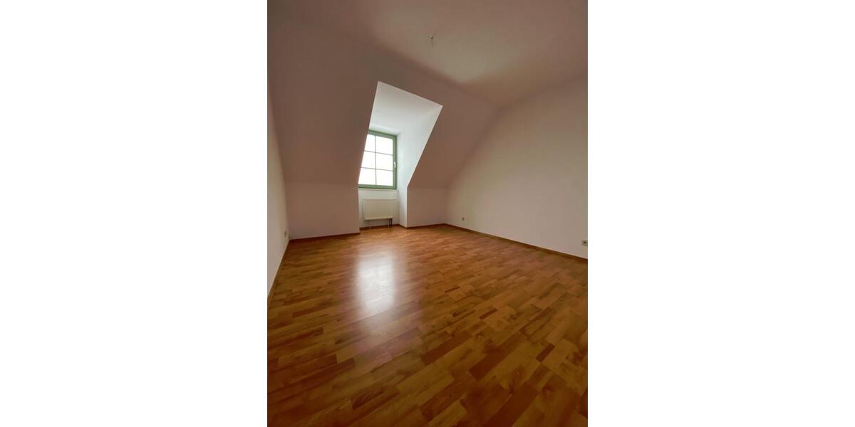 Dachgeschoßwohnung Brand-Erbisdorf Erbisdorf - 2 Zimmer, 47 m&sup2;, 310&euro; | Angebot:21604187