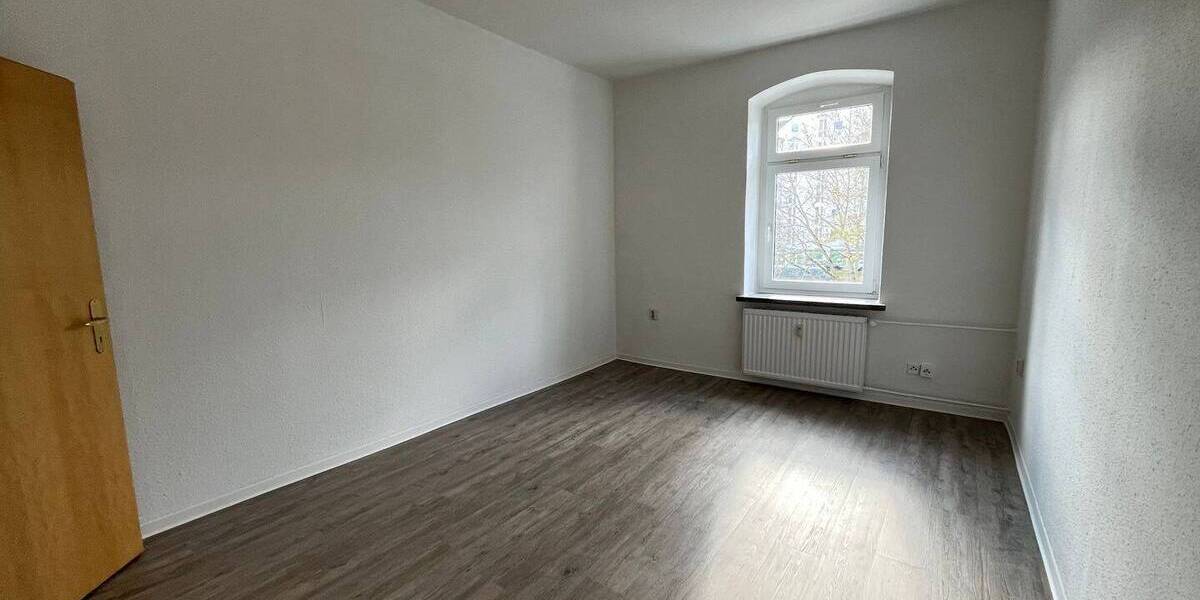 Etagenwohnung Chemnitz Bernsdorf - 3 Zimmer, 75 m&sup2;, 490&euro; | Angebot:26345376