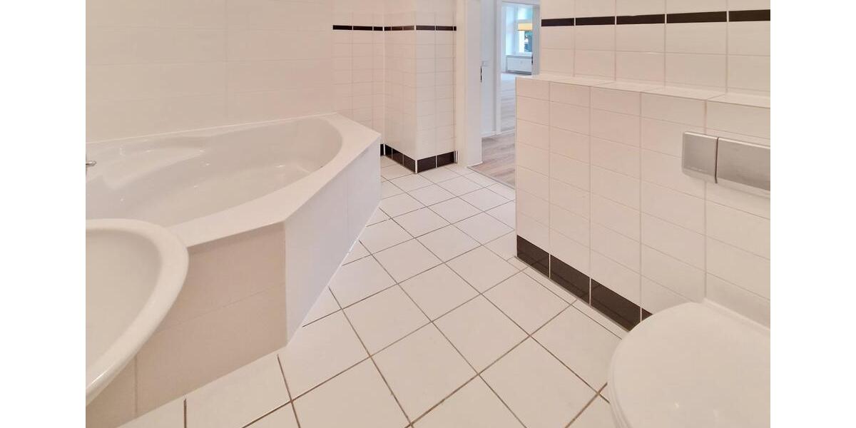 Erdgeschoßwohnung Chemnitz Kapellenberg - 3 Zimmer, 82 m&sup2;, 450&euro; | Angebot:23250792