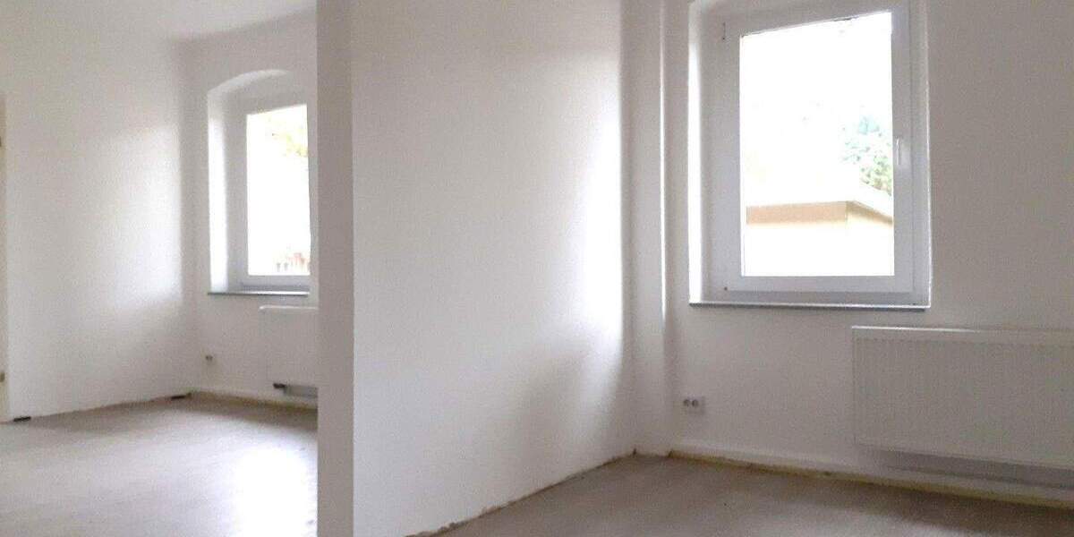 NEU SANIERT! 3R-Wohnung mit Stellplatz 80 m² (EBK) ***Vermieter-Bonus 2 Kaltmieten geschenkt*** 3 zimmer