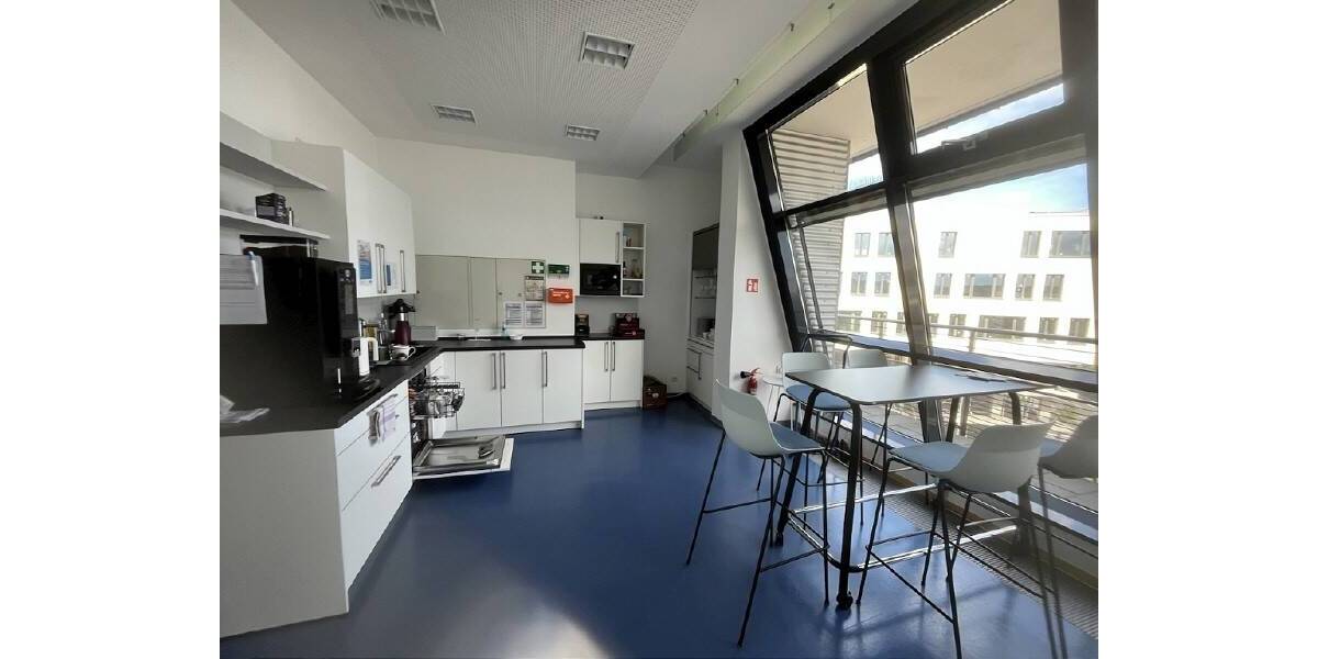 Gewerbeobjekt Chemnitz Adelsberg - 8 Zimmer, 2 m&sup2;, 18.445&euro; | Angebot:25682499