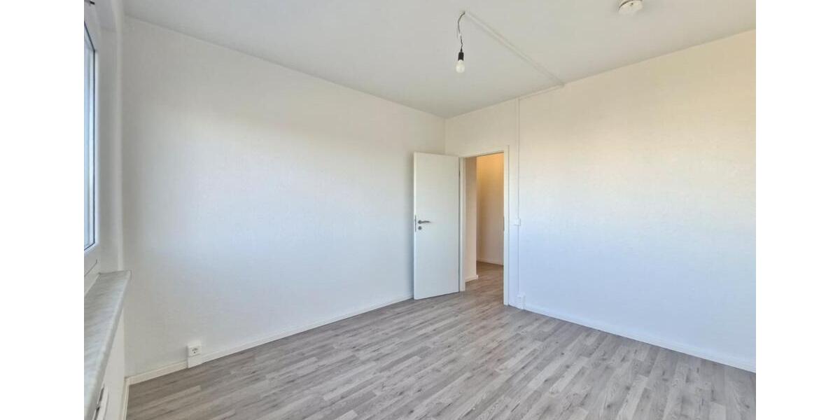 Etagenwohnung Chemnitz Markersdorf - 4 Zimmer, 69 m&sup2;, 317&euro; | Angebot:26507589