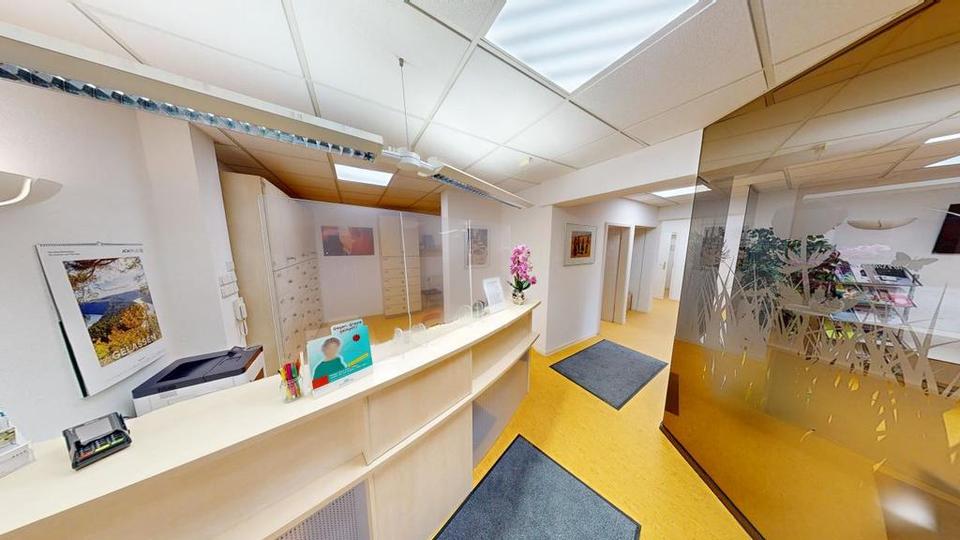 Moderne und voll ausgestattete Praxisfläche zimmer