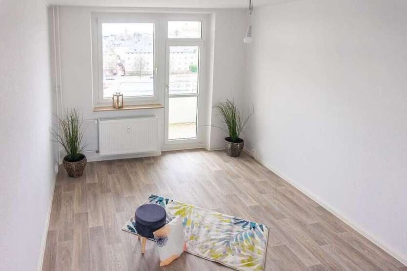 Wohnung zum Mieten in Chemnitz 352 € 71.21 m²