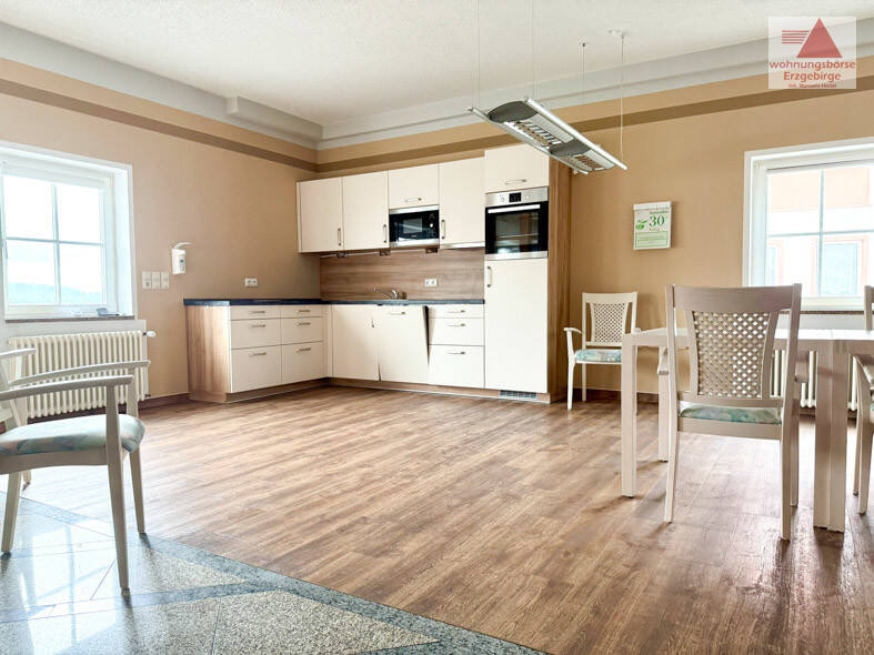Gewerbeobjekt Elterlein - 6 Zimmer, 344 m&sup2;, 1.100&euro; | Angebot:25688274