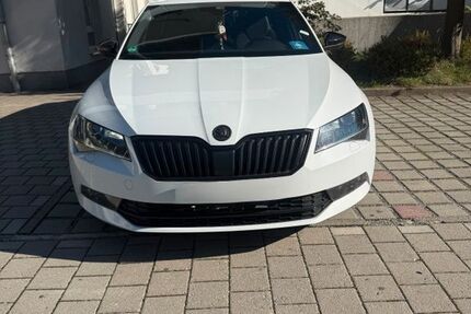 Skoda Superb 129.600 km 17.000 &euro; Chemnitz 09116