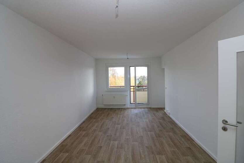 Wohnung zum Mieten in Freiberg 379 € 54.89 m²