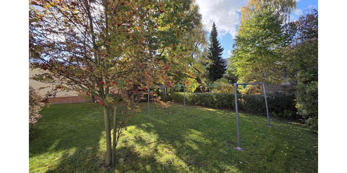 Großzügige 4-Zimmer-Wohnung mit Balkon Loggia! 4 zimmer