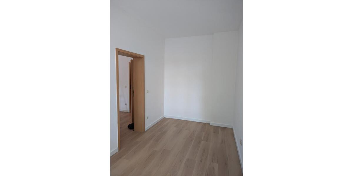 Erdgeschoßwohnung Chemnitz Altendorf - 2 Zimmer, 60 m&sup2;, 300&euro; | Angebot:26609210