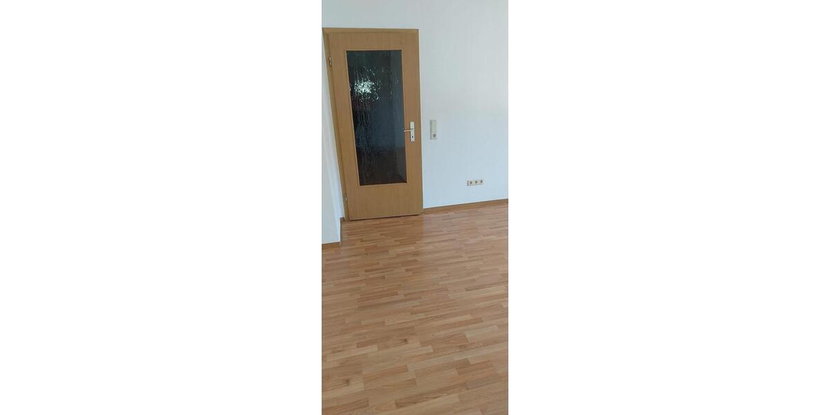 Etagenwohnung Chemnitz Klaffenbach - 3 Zimmer, 63 m&sup2;, 480&euro; | Angebot:26323118