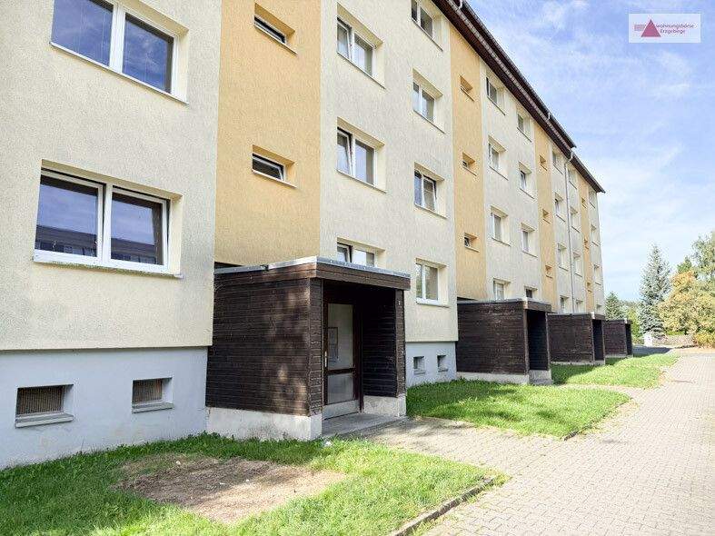 Etagenwohnung Geyer - 3 Zimmer, 54 m&sup2;, 265&euro; | Angebot:25836560