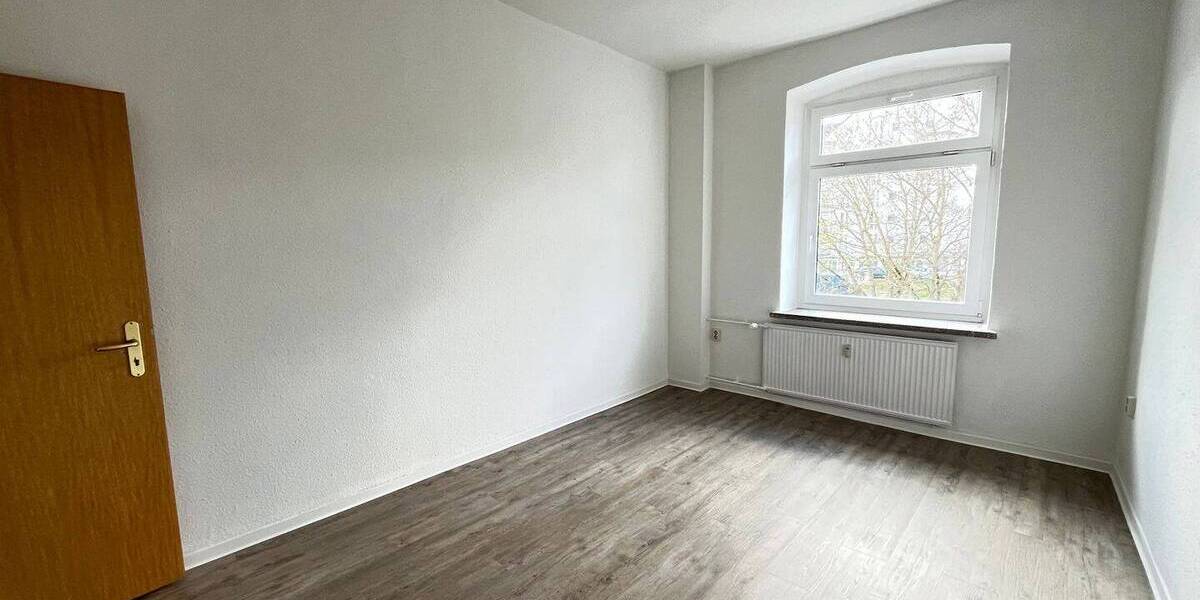 Etagenwohnung Chemnitz Bernsdorf - 3 Zimmer, 75 m&sup2;, 490&euro; | Angebot:26345376