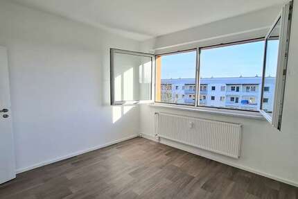 Wohnung zum Mieten in Glauchau 480 € 79.54 m² 5 zimmer