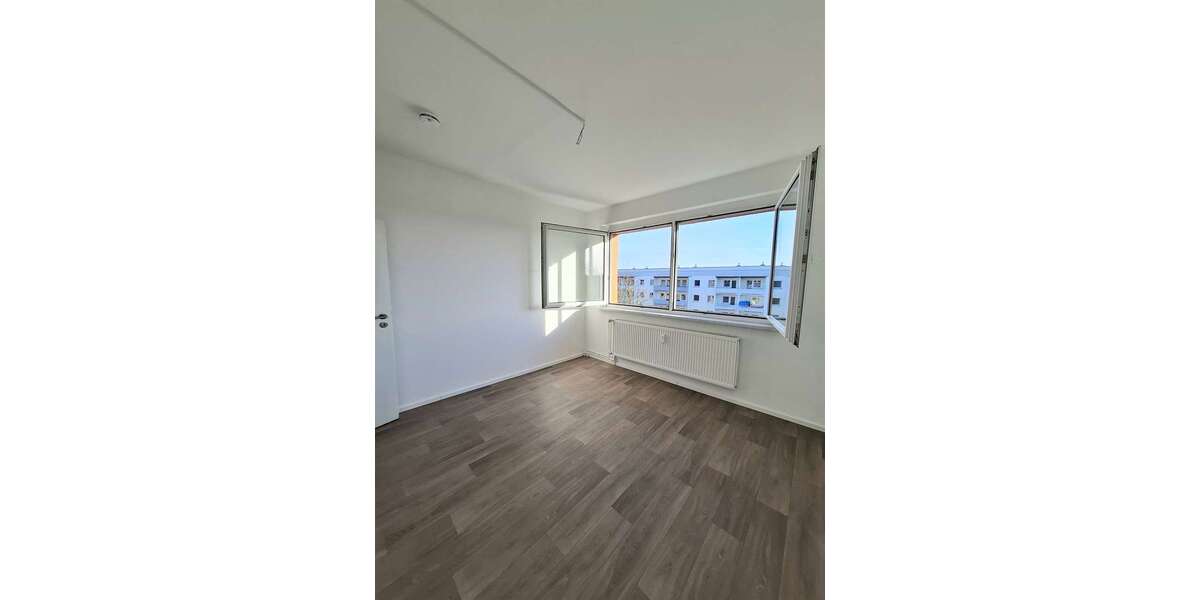 Wohnung zum Mieten in Glauchau 480 € 79.54 m² 5 zimmer