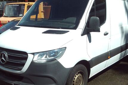 Mercedes-Benz Sprinter 279.000 km 9.900 &euro; Limbach-Oberfrohna 09212