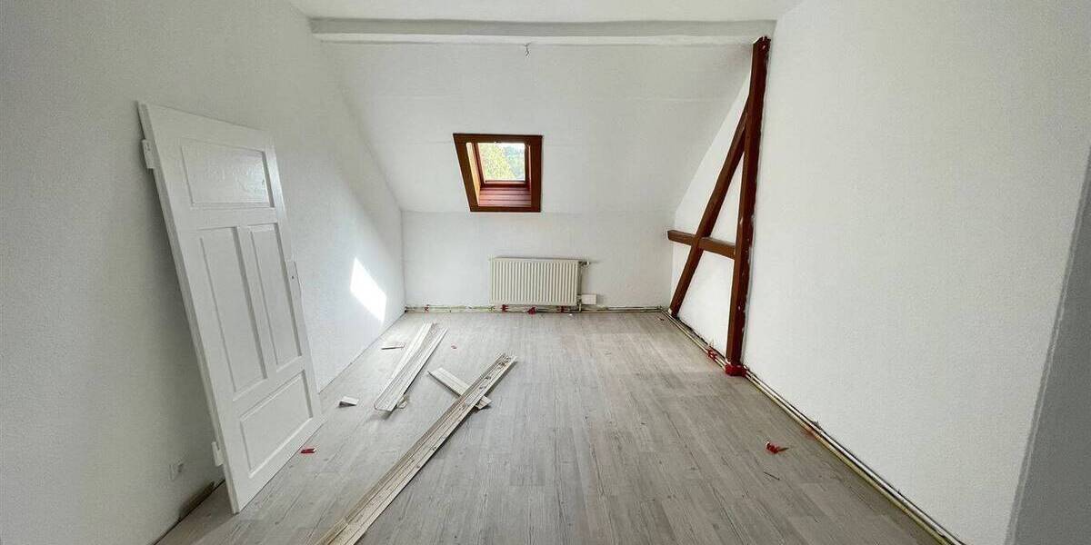 Etagenwohnung Chemnitz Ebersdorf - 3 Zimmer, 92 m&sup2;, 460&euro; | Angebot:25707428