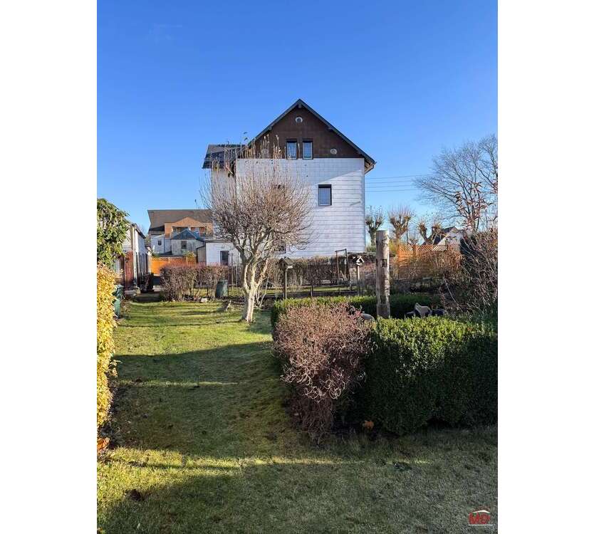 Haus zum Kaufen in Oelsnitz 160.000 € 210 m²