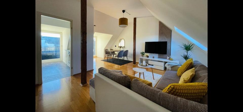 Möbliertes Lichtdurchflutetes Apartment 3 zimmer