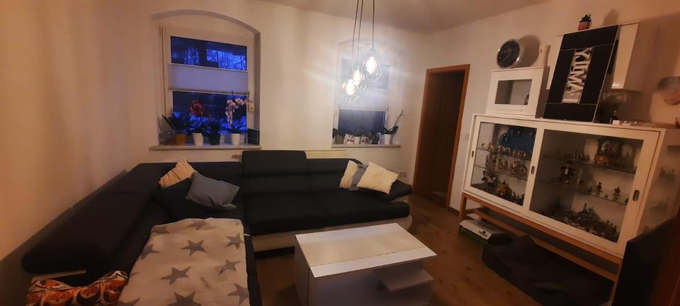 Achtung neue aktuelle Bilder! Einbauküche! Wohnung in Zschopau! 3 zimmer