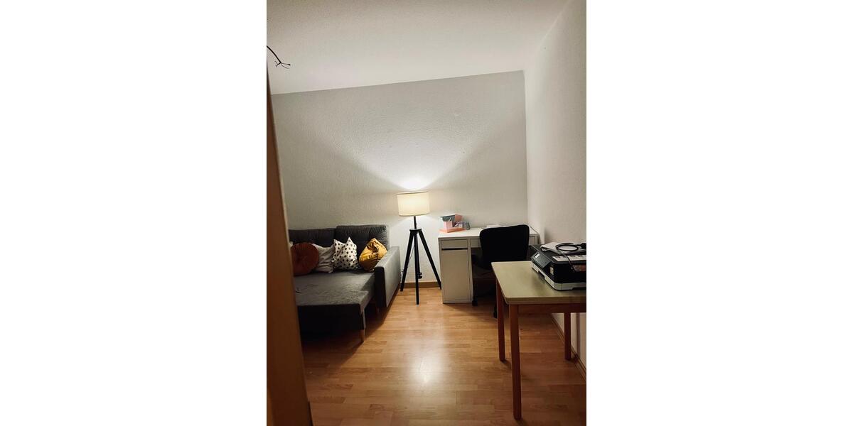 Hochparterre Chemnitz Ebersdorf - 2 Zimmer, 45 m&sup2;, 250&euro; | Angebot:26215162