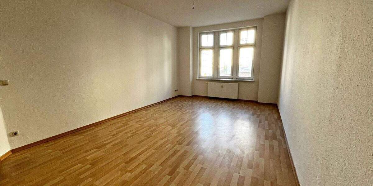 Etagenwohnung Chemnitz Kaßberg - 3 Zimmer, 101 m&sup2;, 600&euro; | Angebot:26157399