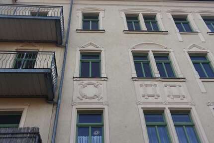 Wohnung zum Mieten in Chemnitz 240 € 42.9 m² 2 zimmer