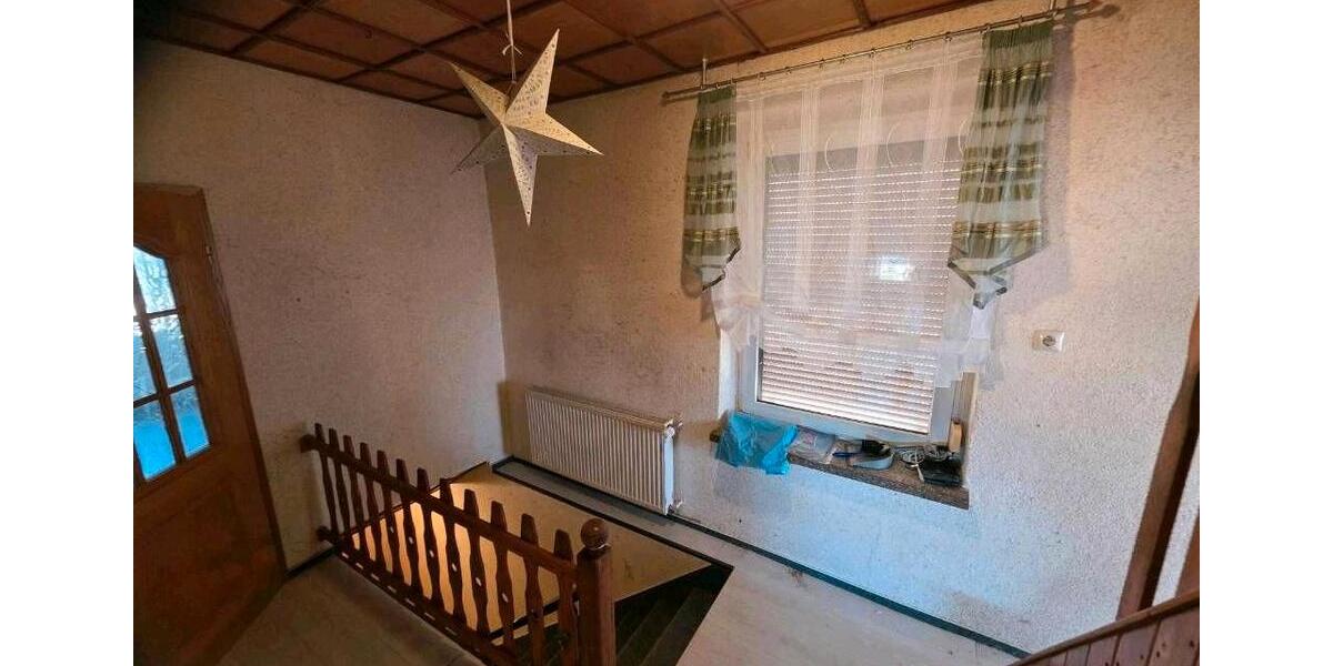 Einfamilienhaus Geringswalde - 7 Zimmer, 150 m&sup2;, 800&euro; | Angebot:26219850