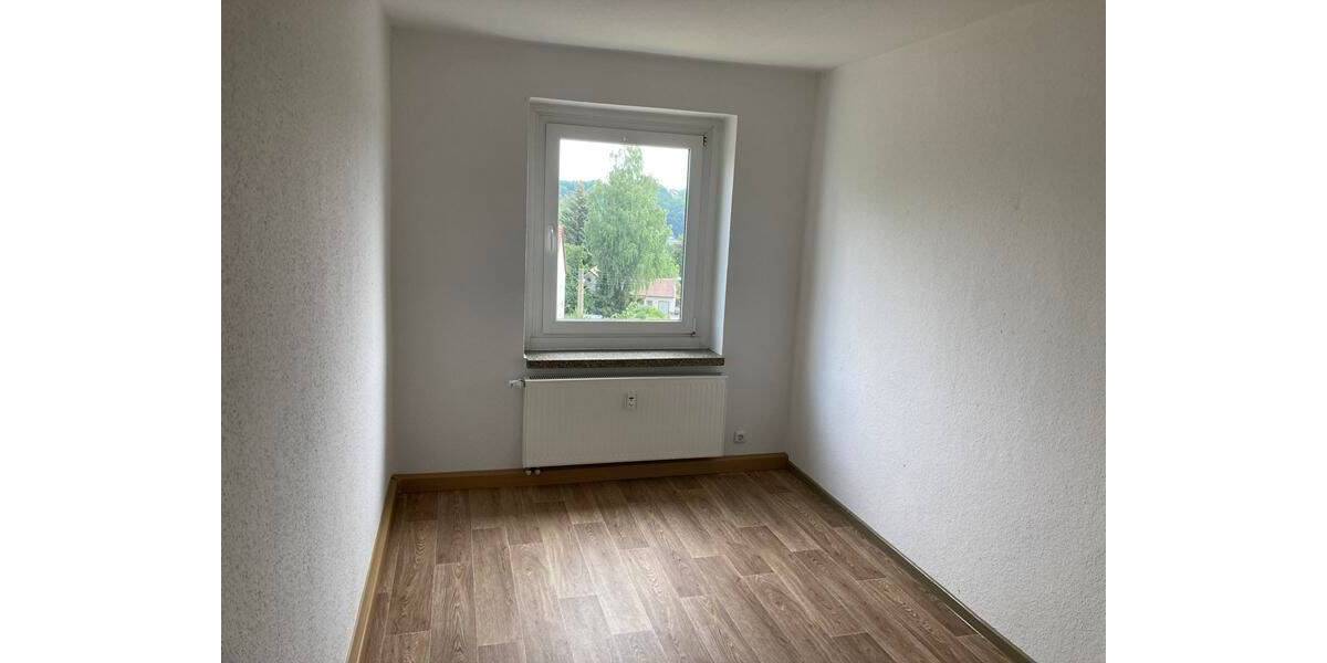 Etagenwohnung Gersdorf b Hohenstein-Ernstthal Ernstthal - 3 Zimmer, 60 m&sup2;, 65.000&euro; | Angebot:26527454