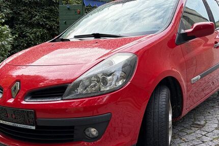 Renault Clio 134.609 km 2.890 &euro; Limbach-Oberfohna 09212
