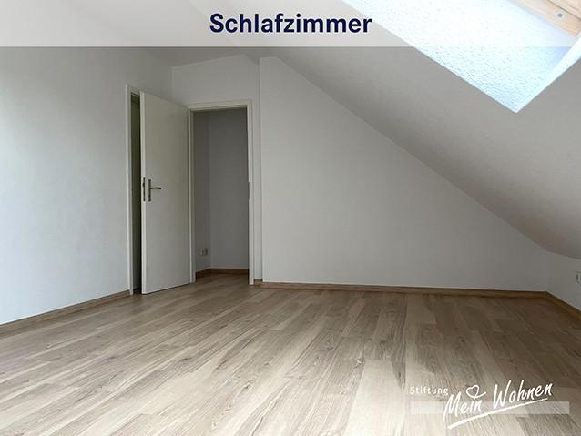 Dachgeschoßwohnung Chemnitz Kapellenberg - 2 Zimmer, 63 m&sup2;, 380&euro; | Angebot:26283439
