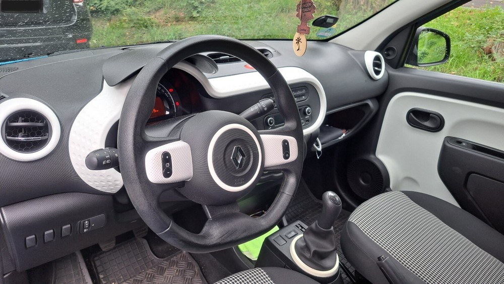 Renault Twingo 1.0 39.000 km 7.999 &euro; Glauchau 08371