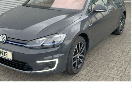 VW Golf 22.950 km 16.890 € Waldheim 04736