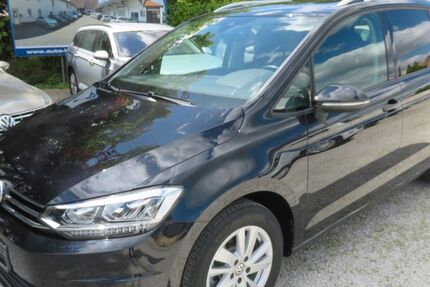 VW Touran 70.500 km 26.950 € Prießnitz 04654