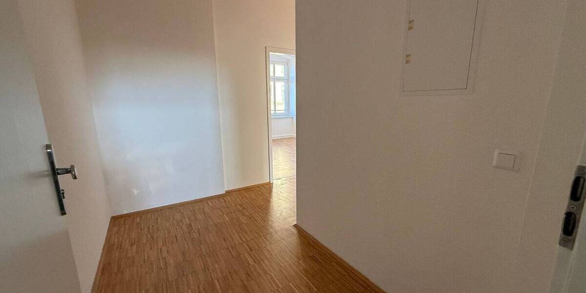 Zimmer Chemnitz Sonnenberg - 3 Zimmer, 70 m&sup2;, 350&euro; | Angebot:26243666