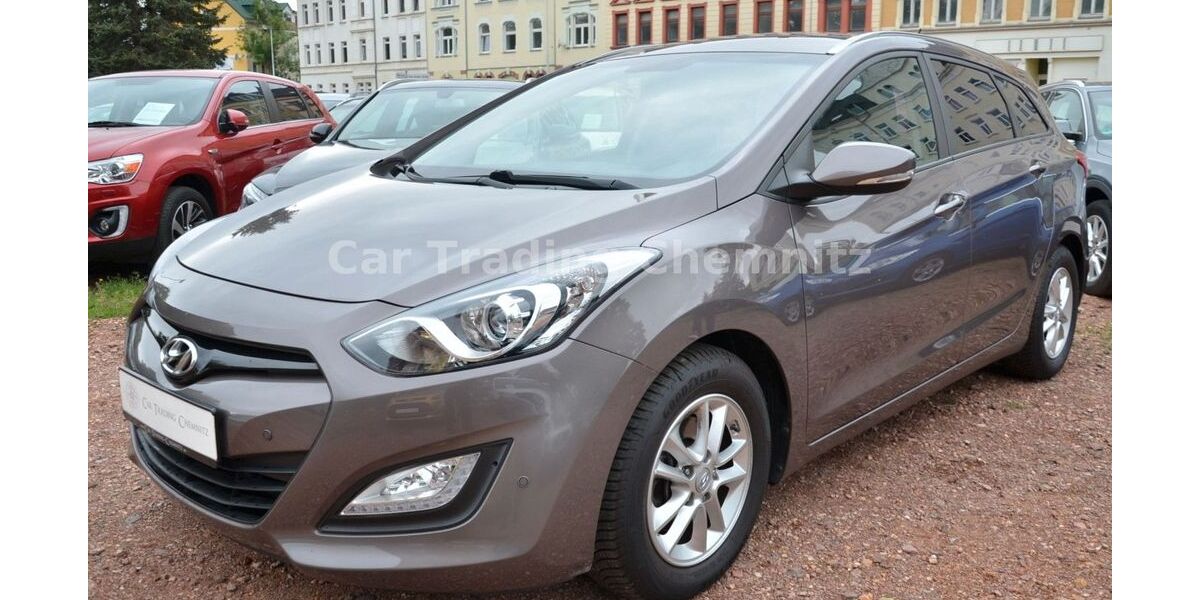 Hyundai i30 44.133 km 12.999 € Chemnitz 09120